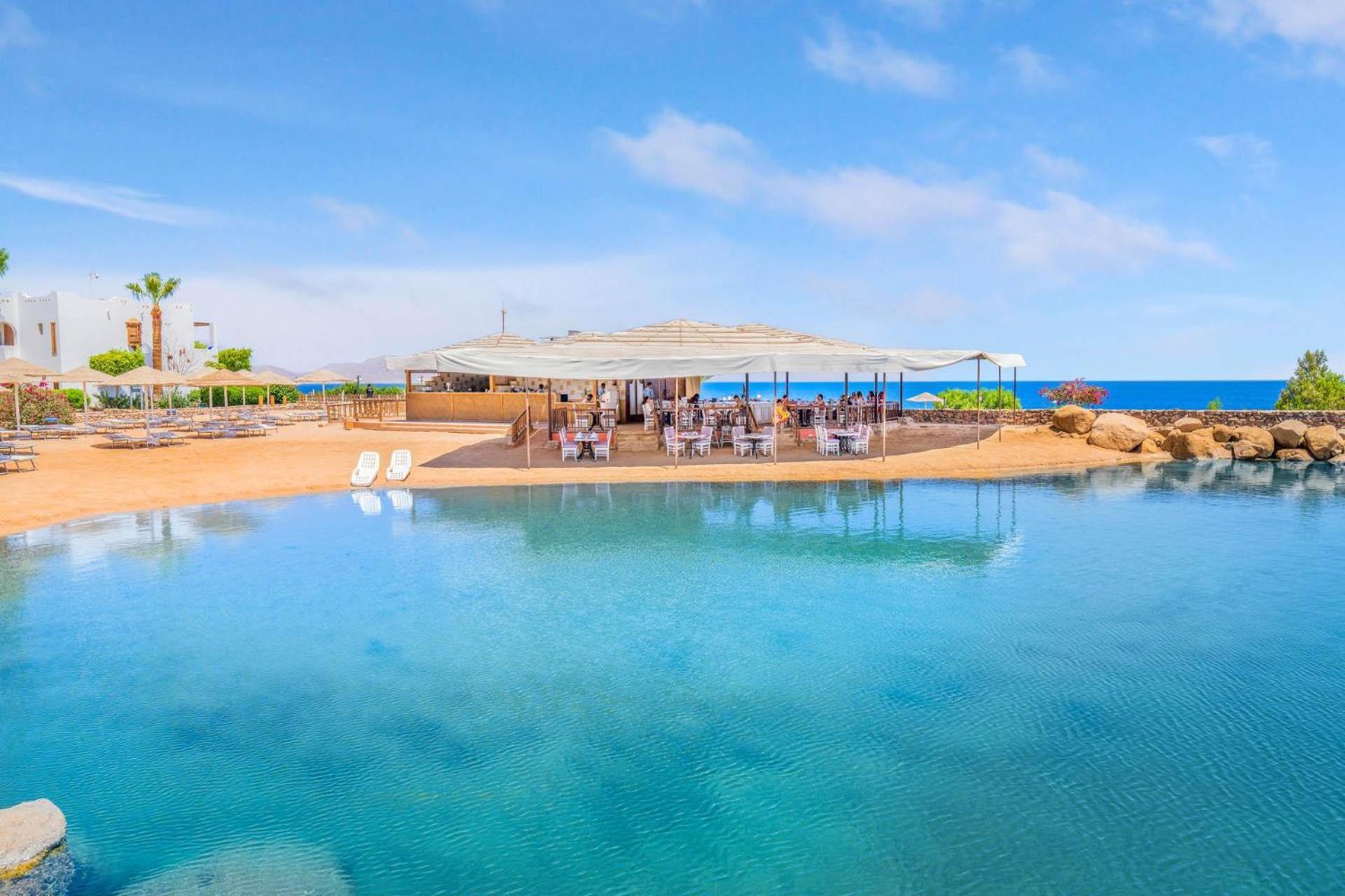 Domina Coral Bay Resort, Diving , Spa & Casino Sharm el-Sheikh Bagian luar foto The beach at the Dead Sea