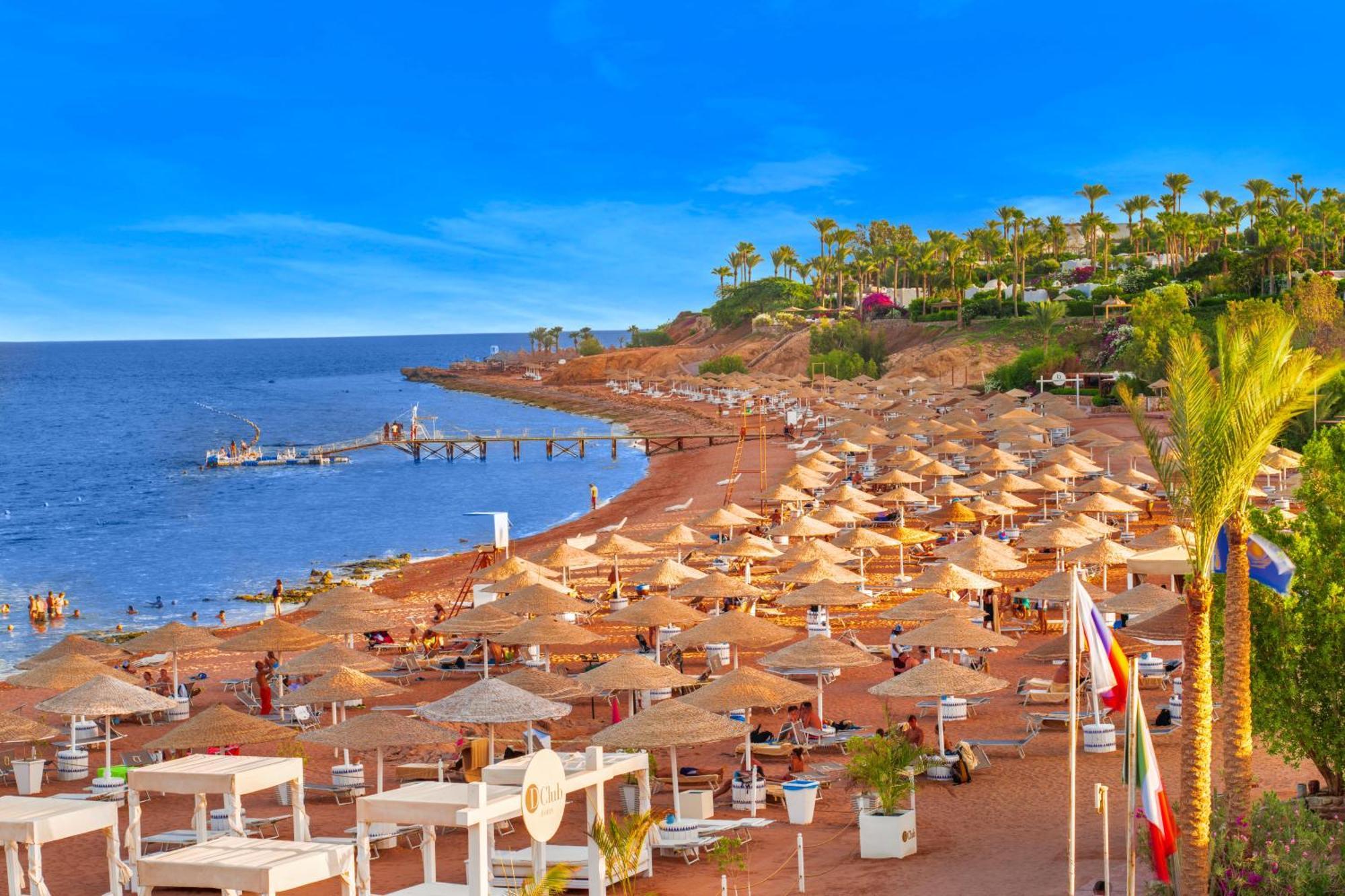 Domina Coral Bay Resort, Diving , Spa & Casino Sharm el-Sheikh Bagian luar foto Beach in Hurghada